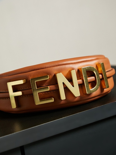 フェンディバッグ細部ディテール